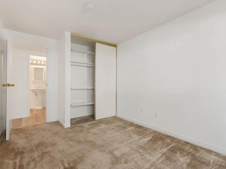 14200 NE 171st St #A106 — Photo 12