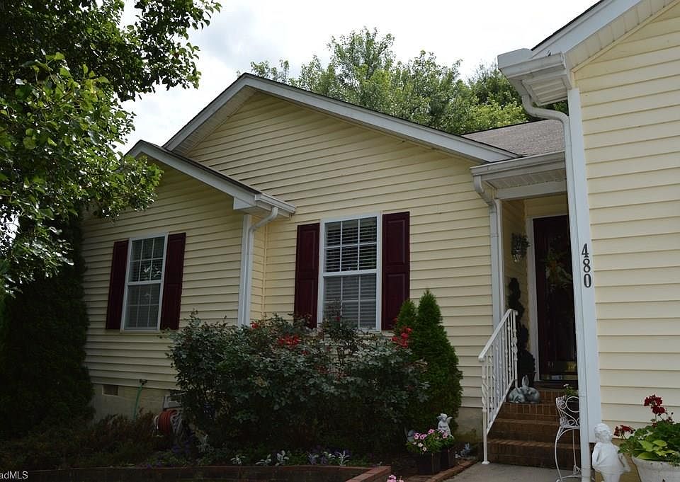 1st image of 480 Old Wood Ln