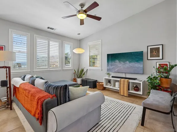 3156 Harbor Ridge Ln, San Diego, CA 92103
