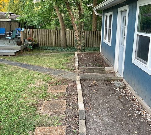 2nd image of 795 W Pine St