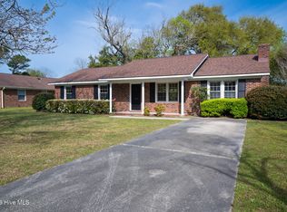 5229 Lord Tennyson Road, Wilmington, NC 28405