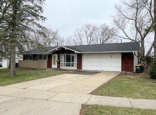 724 Oriole Dr, Streamwood, IL