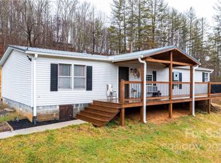 7 Clearmont Mountain Estate Rd, Burnsville, NC 28714