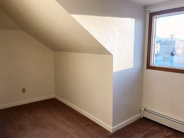 1335 Hyder St — Photo 86