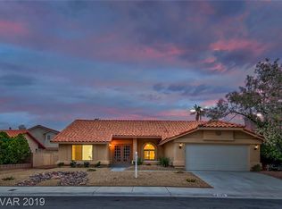 135 Montclair Dr, Henderson, NV 89074