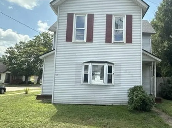 424 E Porter St, Malvern, OH 44644