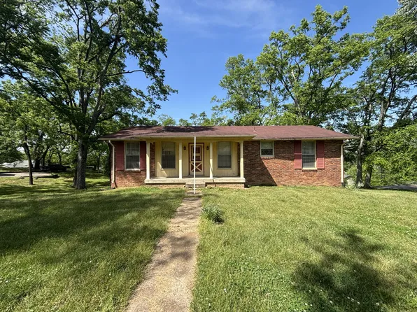 154 Neverbreak Dr, Hendersonville, TN 37075