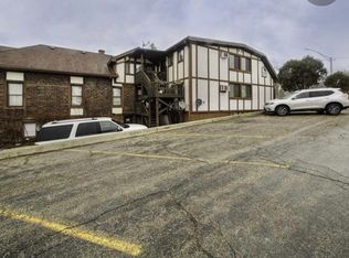 1-300 Lincoln Ave #1, Fox River Grove, IL 60021