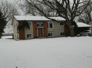 8449 Cottagewood Ter NE, Spring Lake Park, MN 55432