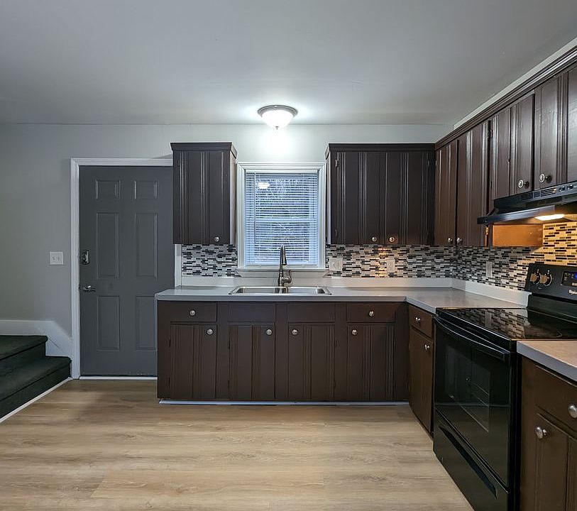 199 Dinsmore Rd 199 Dinsmore Rd Sidney ME Zillow