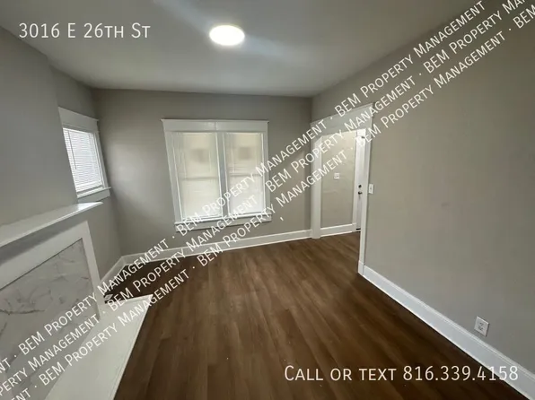 3016 E 26th St, Kansas City, MO 64127