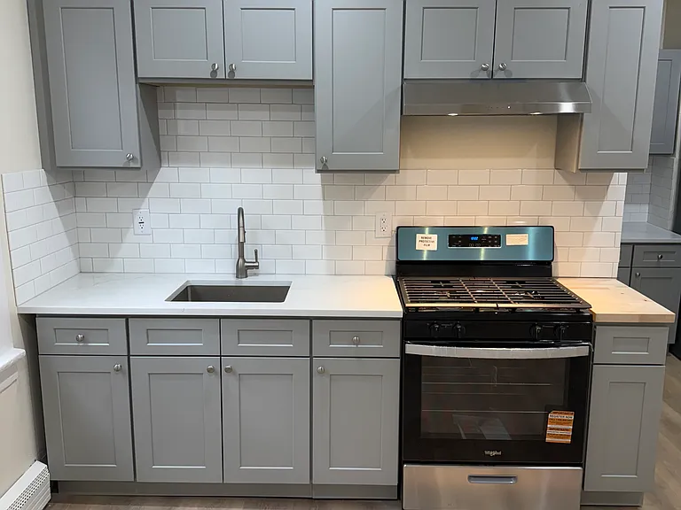 310 Danforth Ave #2 — Photo 3
