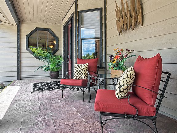 3rd image of 3520 Vestavia Way