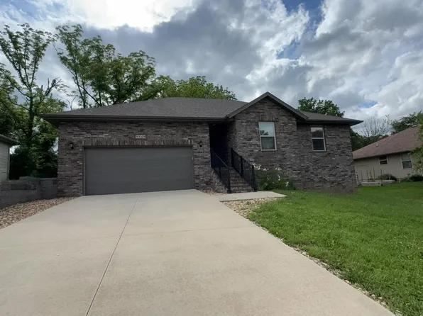 5849 S Geranium Ln, Brookline, MO 65619