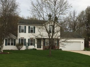 5640 N Sunset Ln, Glendale, WI 53209