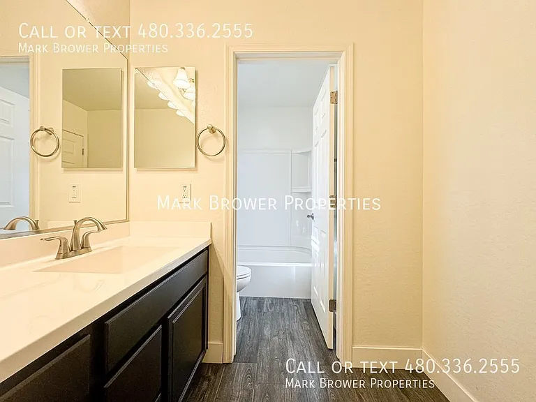 249 N Sandal — Photo 18