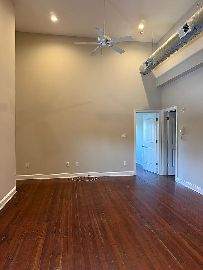 215 York Road — Photo 3