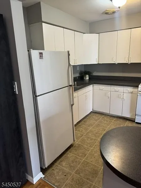 1 bed, 1.0 bath, $2,100 — Photo 3
