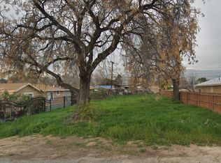 N E St, San bernardino, CA 92410