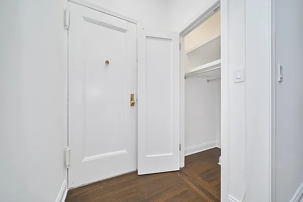 Rented by Living New York | media 7