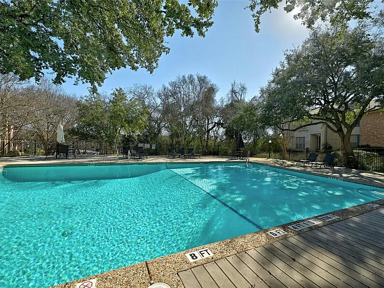 2002 Millay Dr #118 — Photo 32