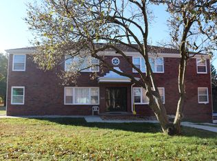 4302 N 52nd St #3, Omaha, NE 68104