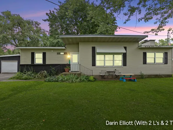 176 N State St, Woodland, MI 48897