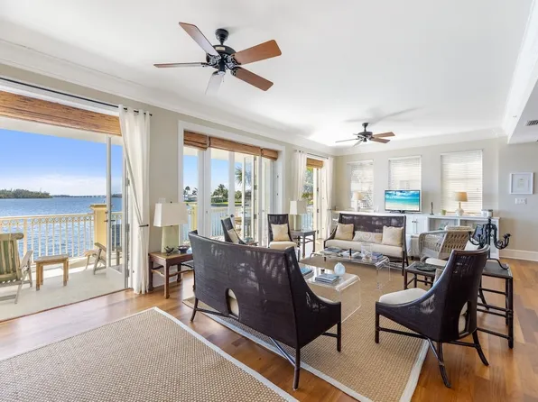 3 Royal Palm Point APT 1W, Vero Beach, FL 32960