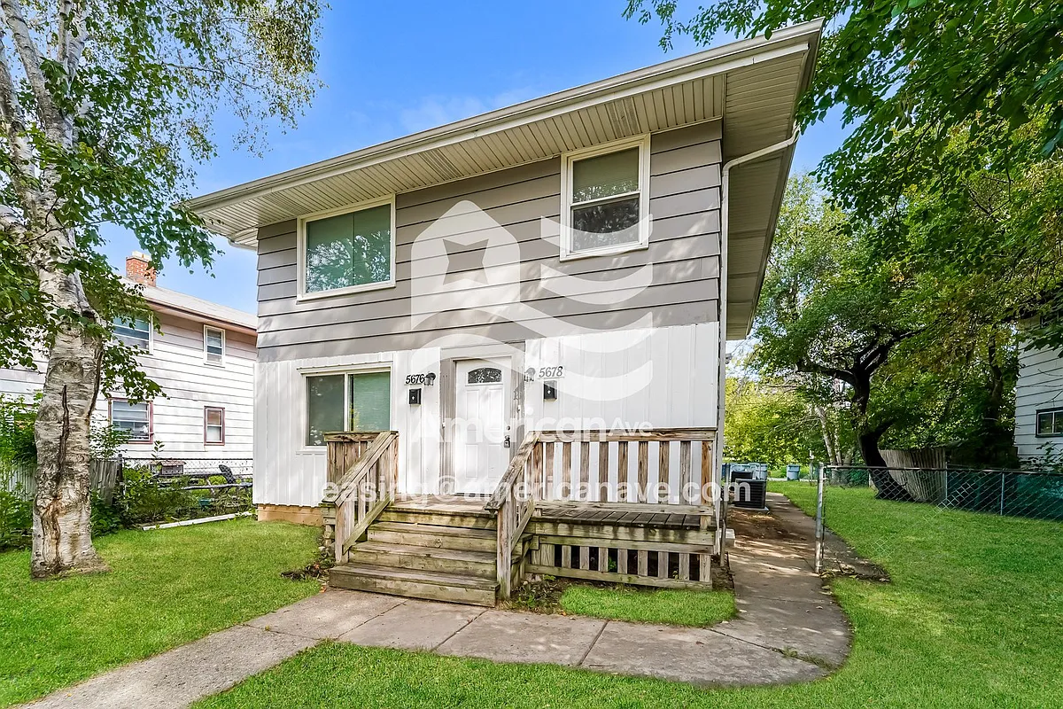 1323338_002_wm_-_front_view_13132713.jpg - 5676 N 61st St #5676
