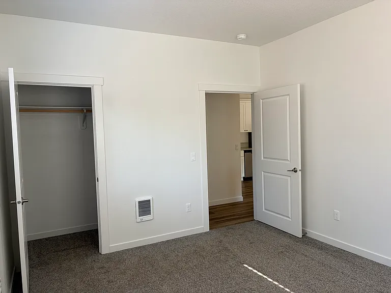 1380 Saginaw St S #2 — Photo 9