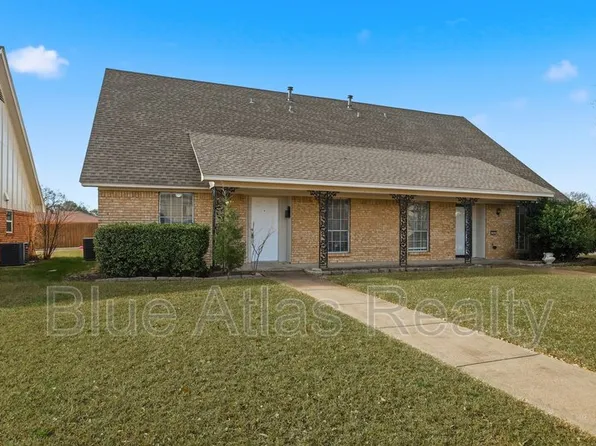 704 Skyline Dr, Duncanville, TX 75116