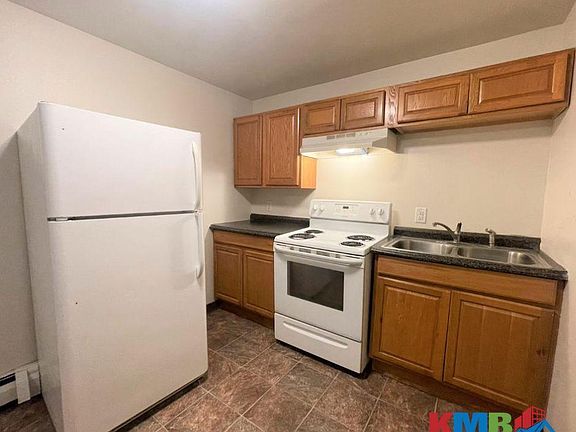5th image of 419 10th Ave