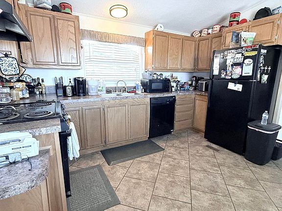 3rd image of 230 W Prairie Dog Ln