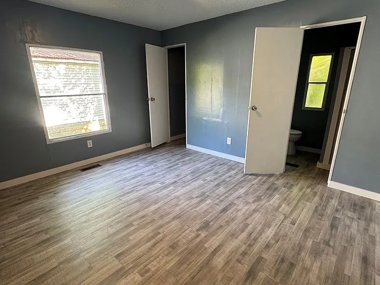 1417 Bay Dr — Photo 5
