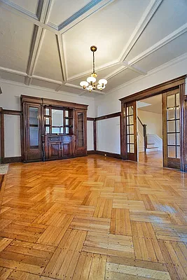 Rented by REMAX Elite | media 6
