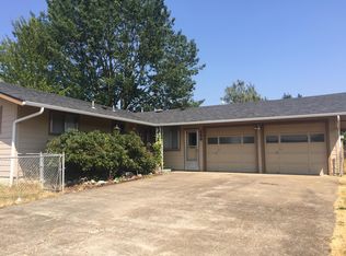 688 SW Oakdale Ave, Dallas, OR 97338
