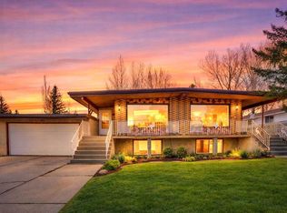 5224 S 32nd Ave NW, Calgary, AB T3B 0J6