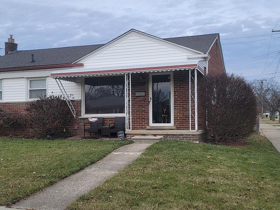 1st image of 19383 Florence St