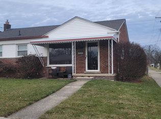 19383 Florence St, Roseville, MI 48066