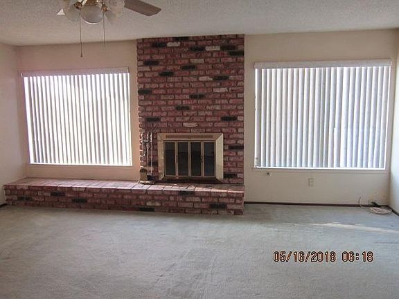 4th image of 15242 Orange St