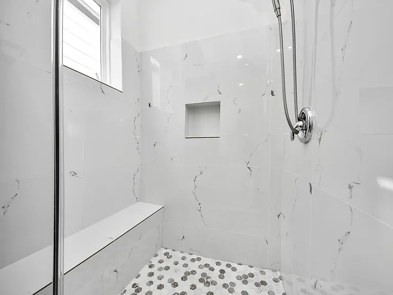5402 Margarita St — Photo 30