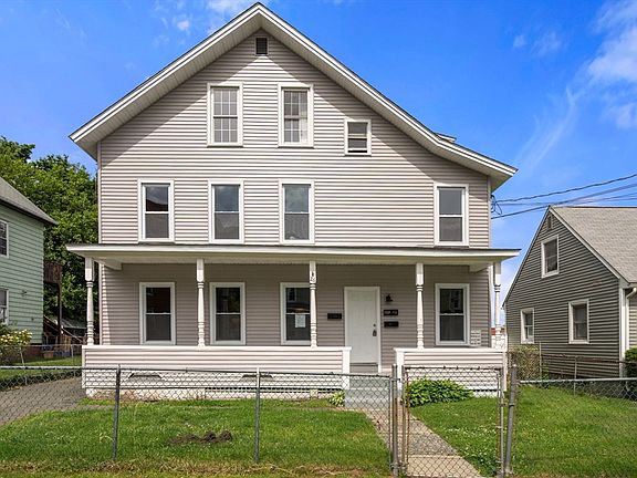 2nd image of 26 Vernon St