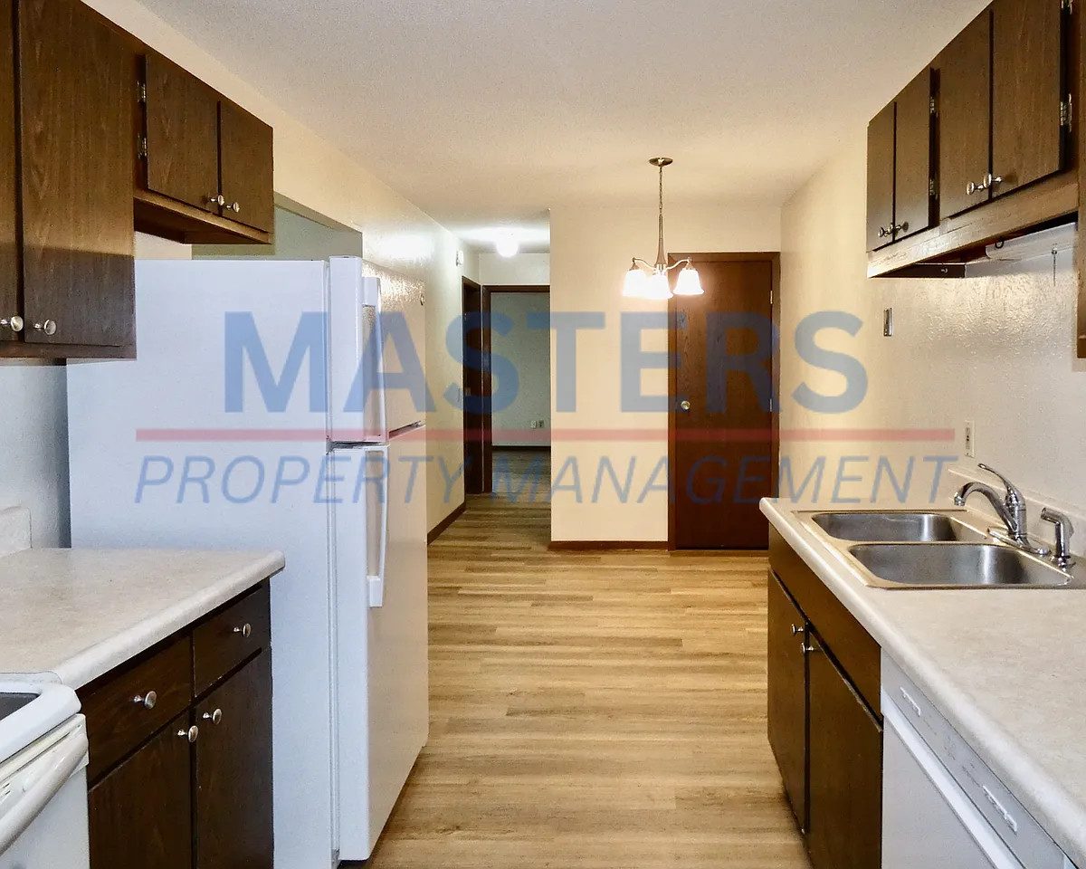 Building Photo - 802 Three Meadows Dr