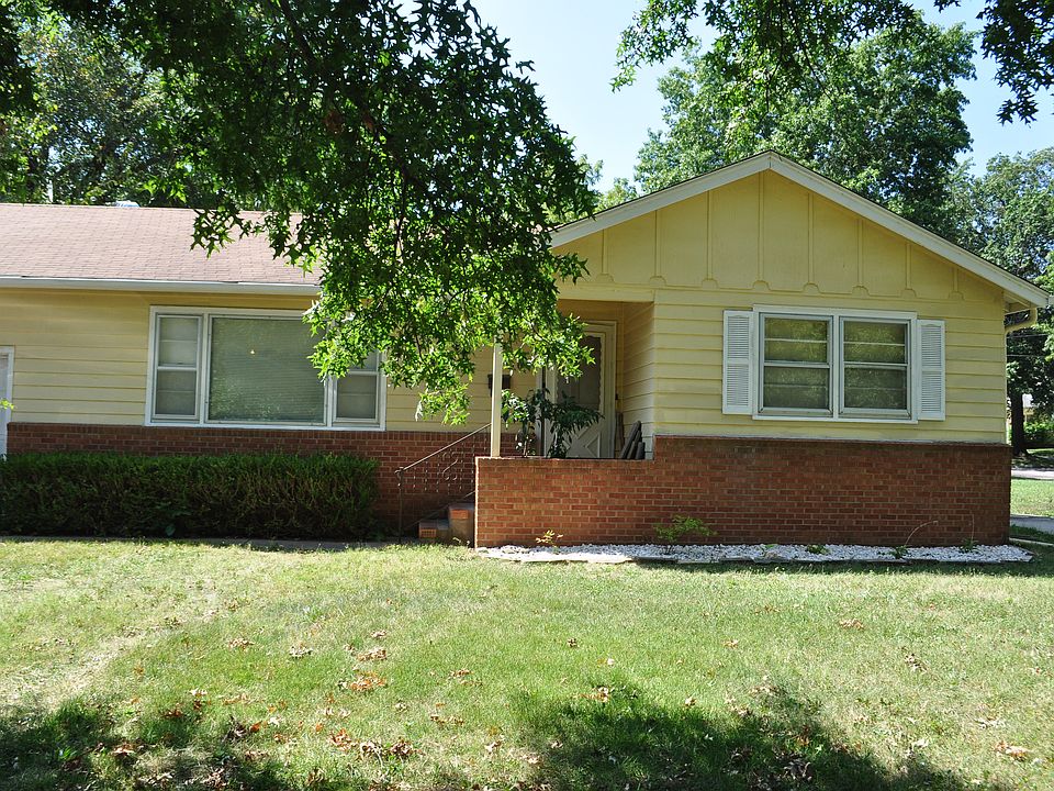 Great corner lot