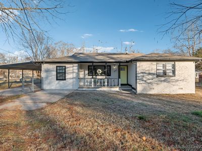 901 Valley Dr, Sand Springs, OK, 74063