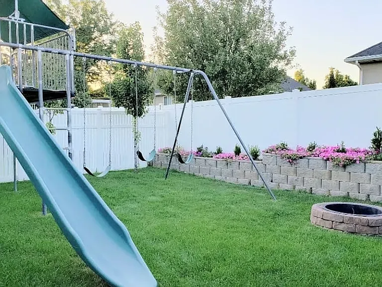 4522 W Carriage Ln — Photo 12