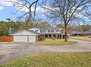 106 Walrock Shrs, Russellville, AR 72802