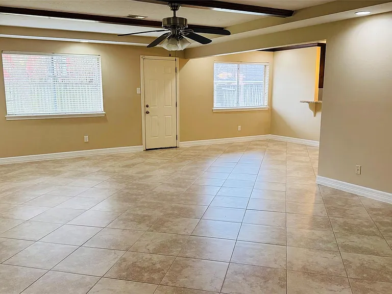 3310 Glen Spring Dr — Photo 4