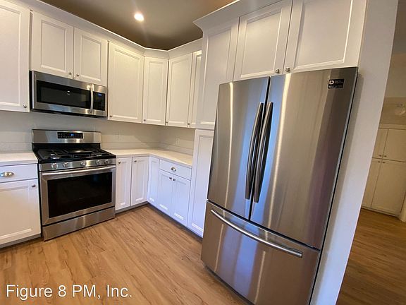 5th image of 727 N Lafayette Park Pl #P