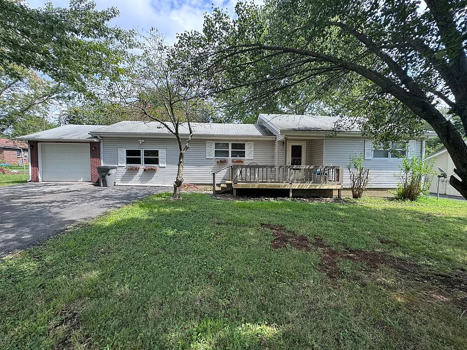 1709 Oak Hill Dr